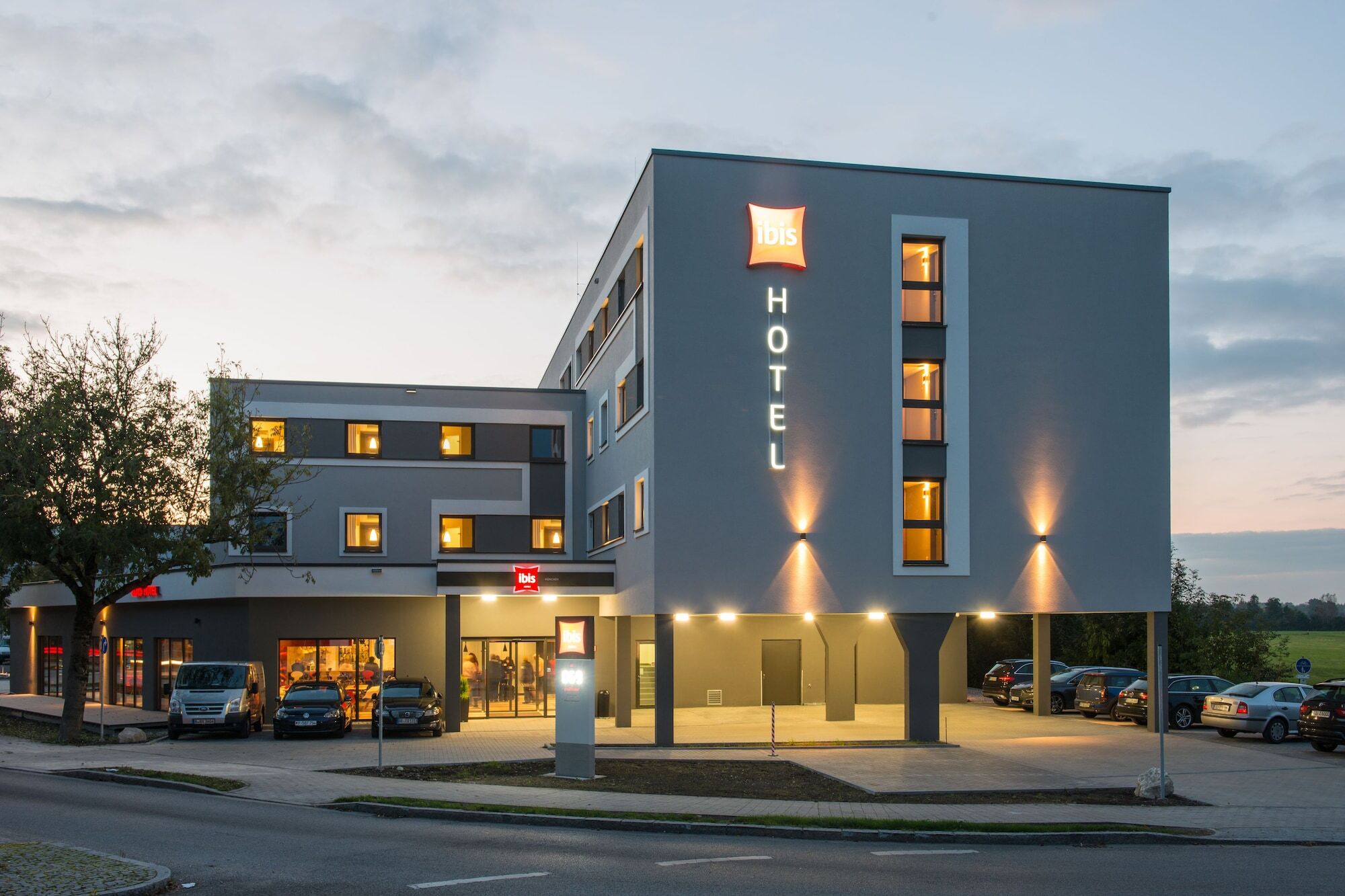 Ibis Muenchen Airport Sued Hotel Hallbergmoos Exterior photo